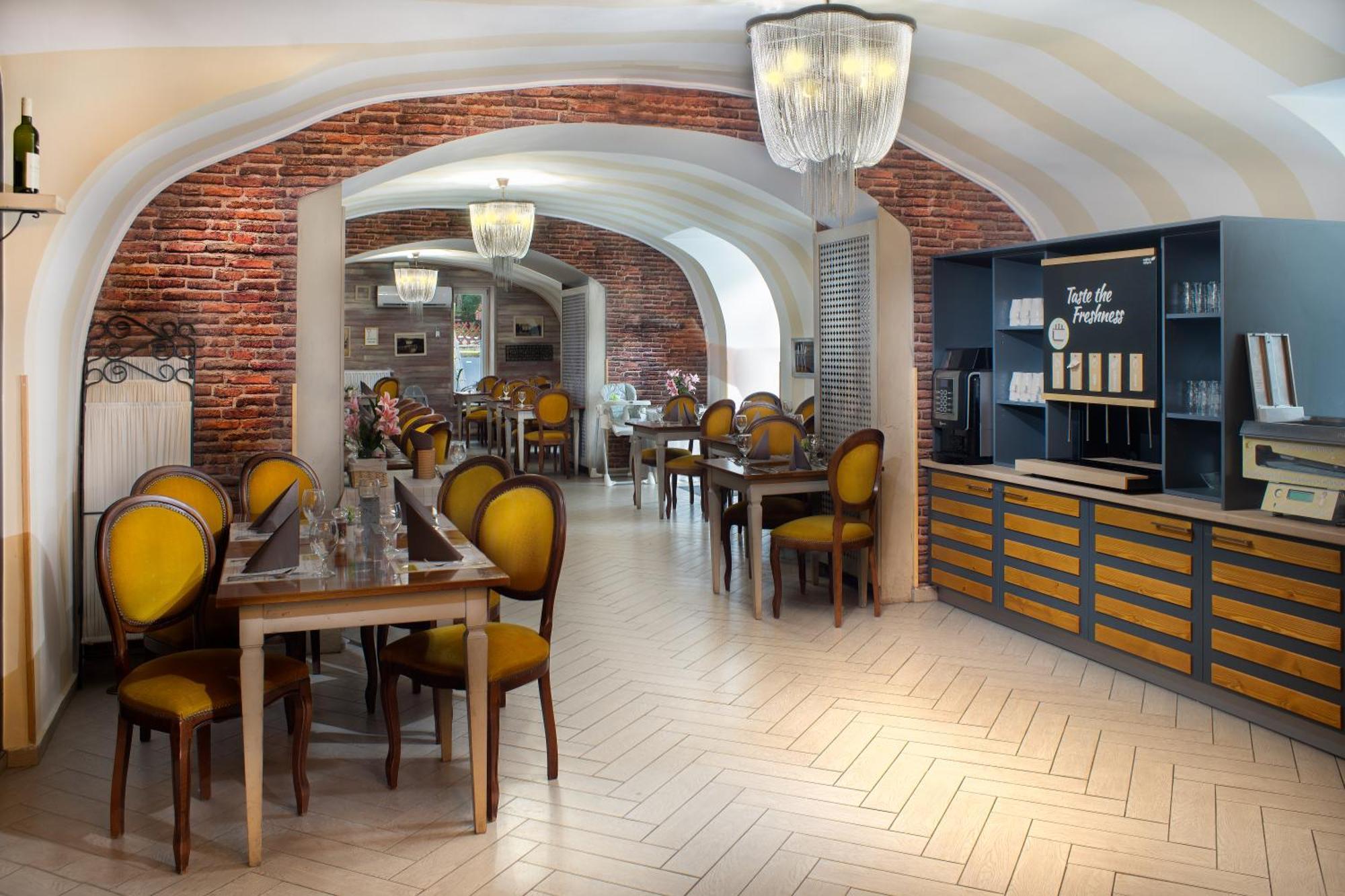 Oxigen Family Hotel Noszvaj Luaran gambar