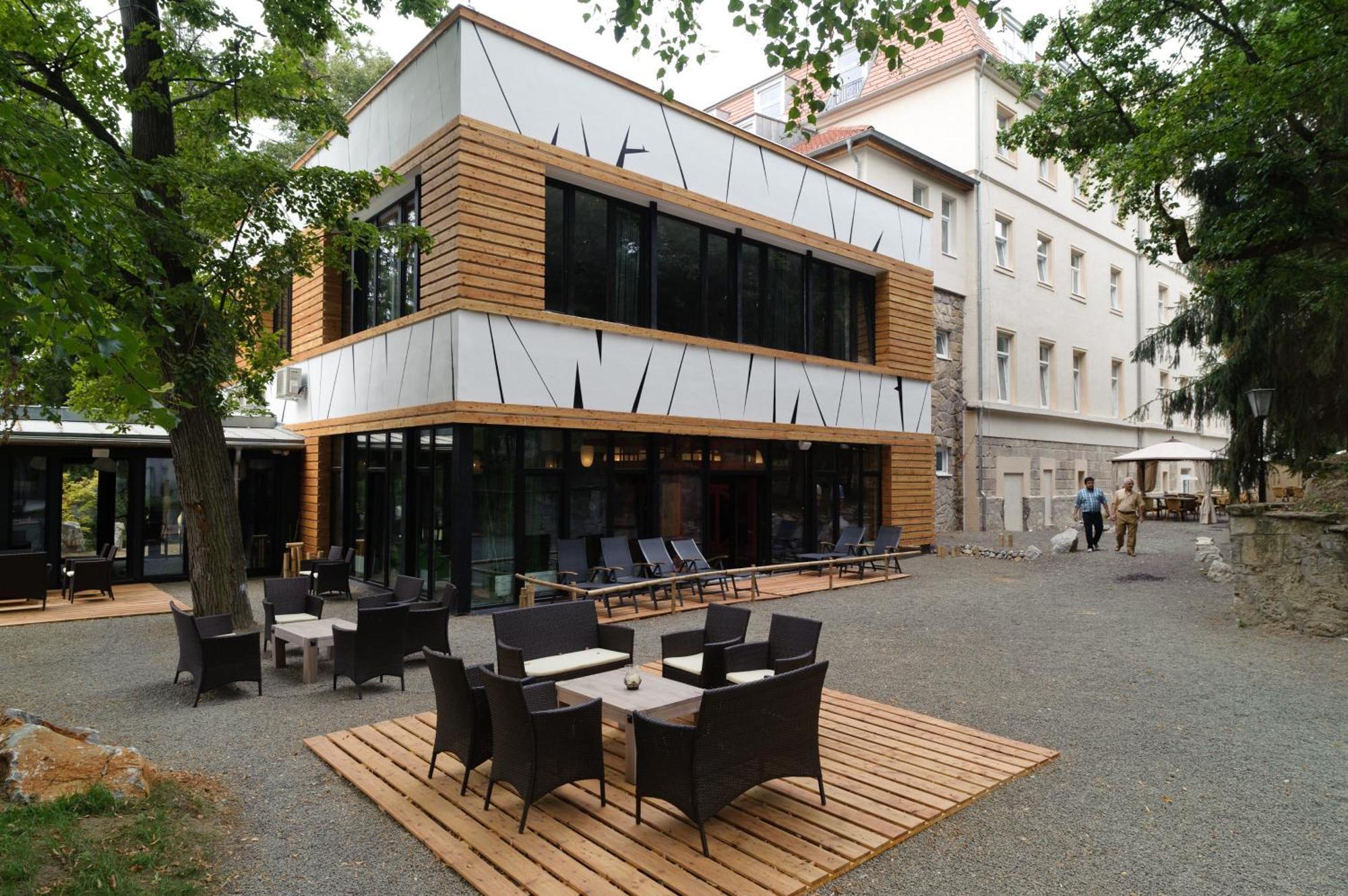 Oxigen Family Hotel Noszvaj Luaran gambar